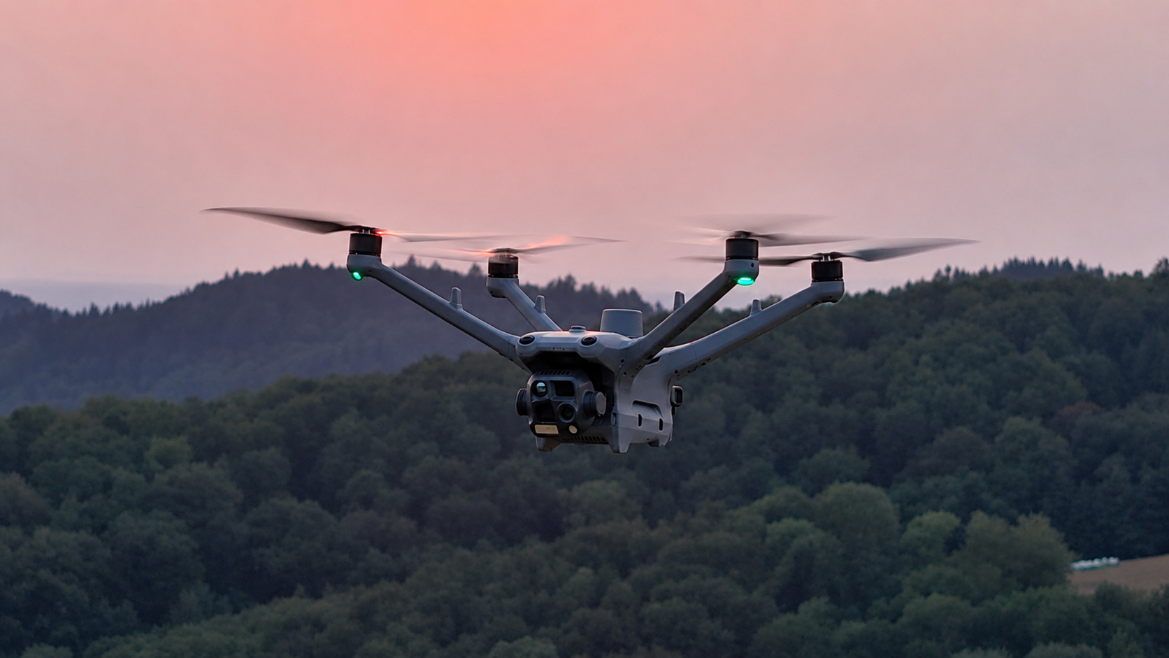 DJI Matrice 4TD im Flug